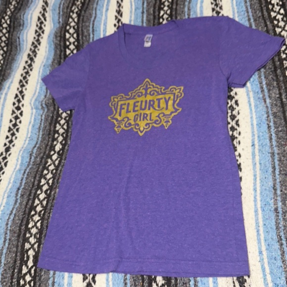 XL Ladies Tee Fluerty Girl - Picture 1 of 4
